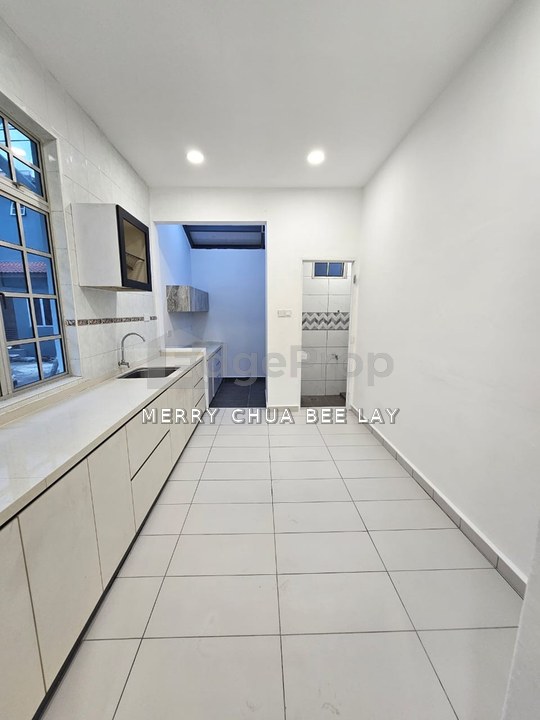 Taman Universiti 2-Storey Terrace House Skudai Johor For Sale, Johor, Skudai