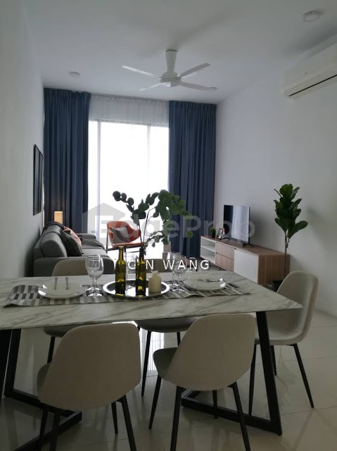 WaterEdge Apartments