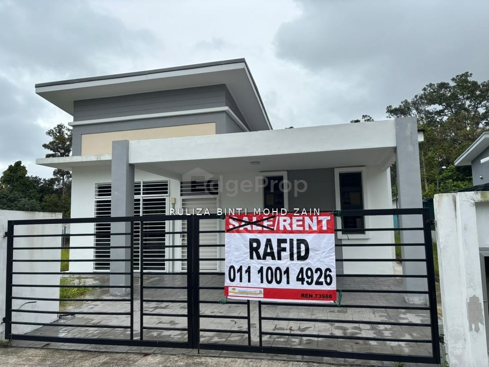Bungalow Single Storey Laman Rimbunan Kelubi Hulu Langat, Selangor, Hulu Langat