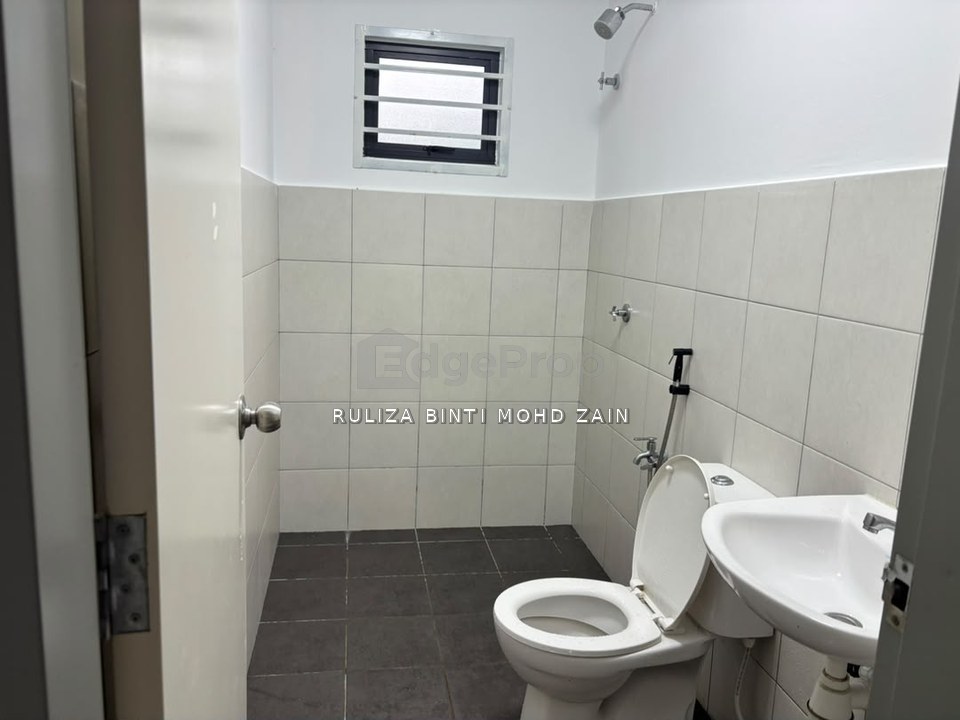 Bungalow Single Storey Laman Rimbunan Kelubi Hulu Langat, Selangor, Hulu Langat