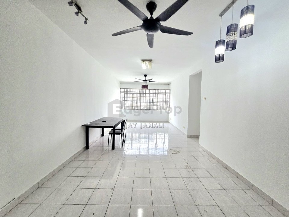 BIGGEST SIZE UNIT | Apartment Taman Bukit Pelangi, Subang Jaya For Sale | Vacant & Ready Move In | Renovated & Partial Furnished, Selangor, Subang Jaya