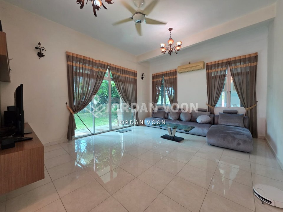 Dedaun, Bandar Cassia