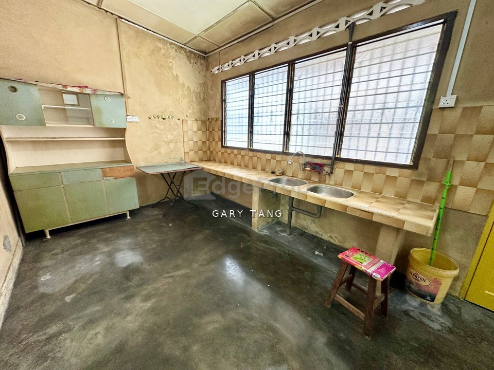 taman kledang menglembu, double storey terrace house, Perak, Kinta