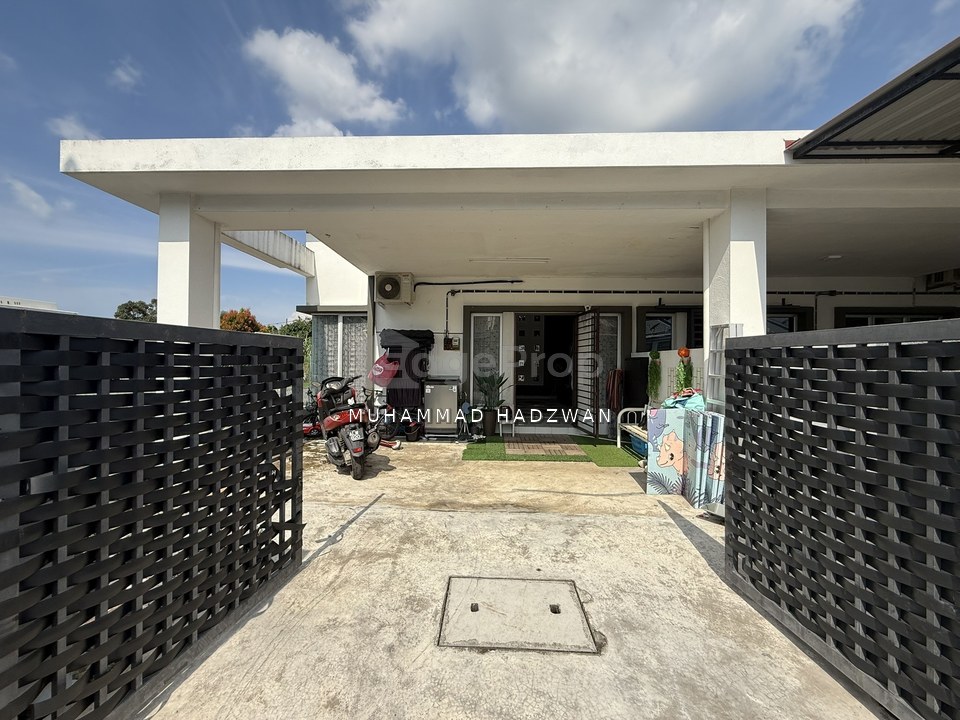 Pulau Indah ( Pulau Lumut )