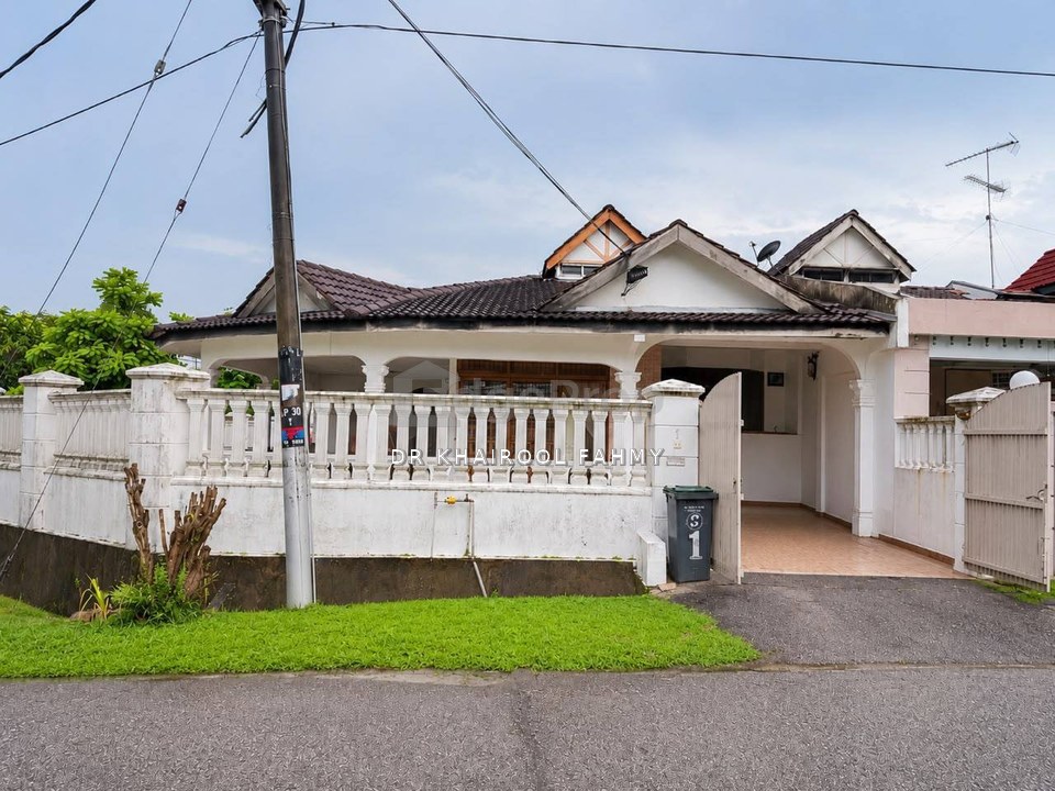 Taman Desa Jaya Corner Lot Single Storey Terrace Renovated, Johor, Johor Bahru