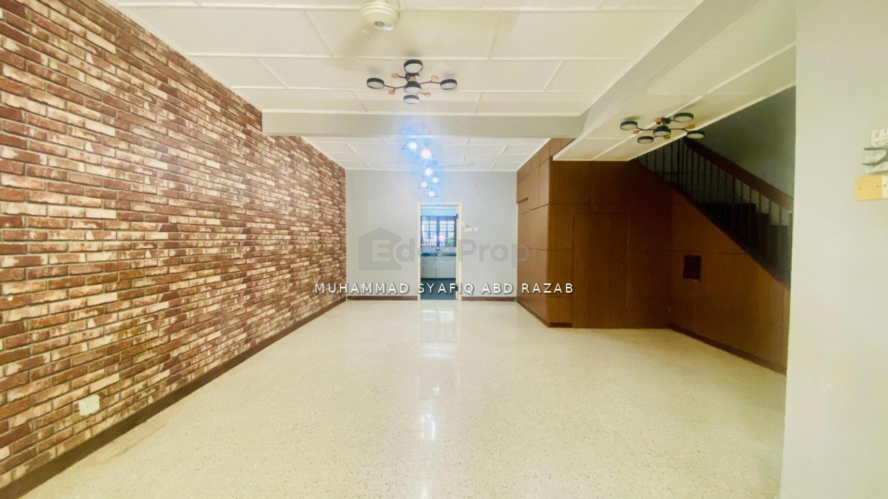 Huge Land 2 storey Terrace Taman Zooview Kemensah Ampang Selangor, Selangor, Ampang