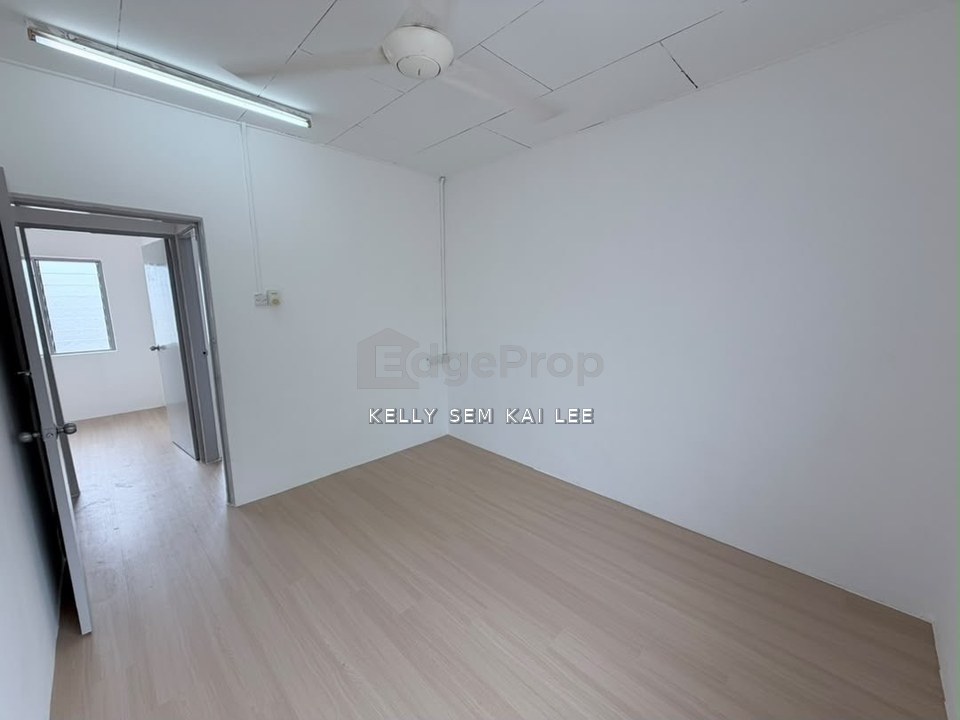 Taman Seri Bertam｜Yong Peng｜Double Storey Low Cost｜Renovated, Johor, Yong Peng