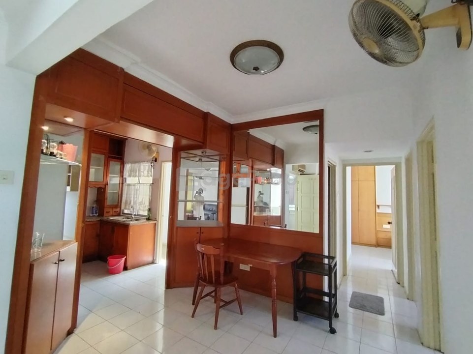 Villa Emas