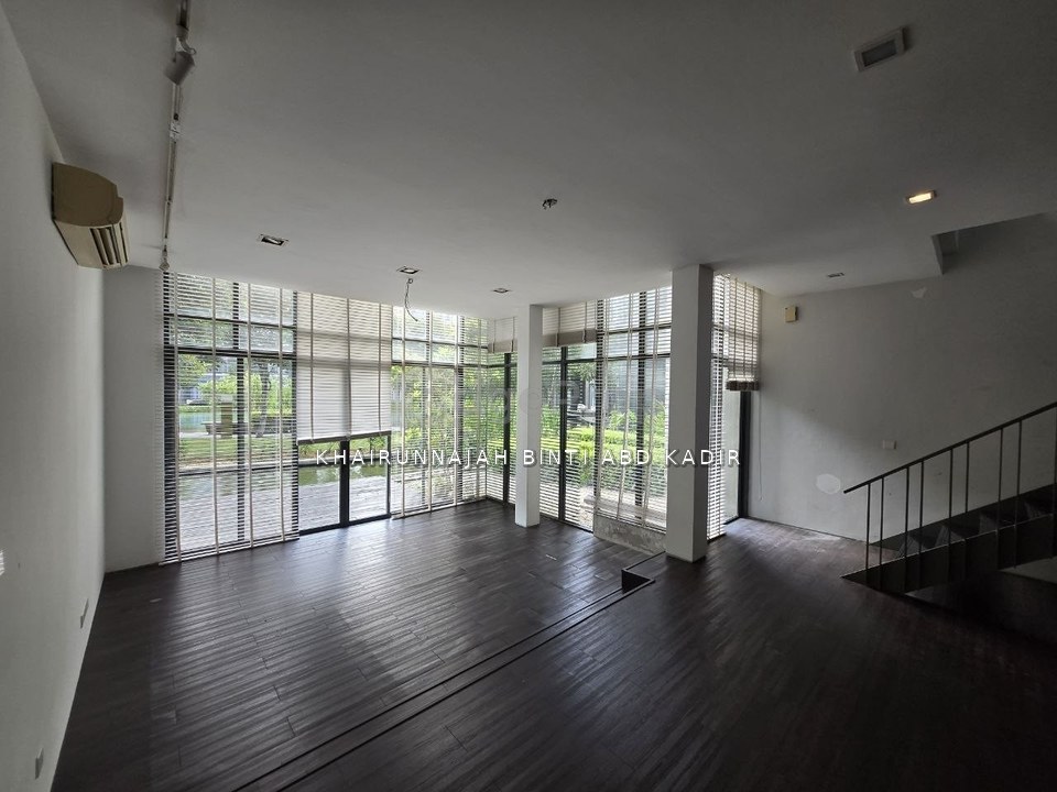 Mirage By The Lake @ Perdana Lakeview West