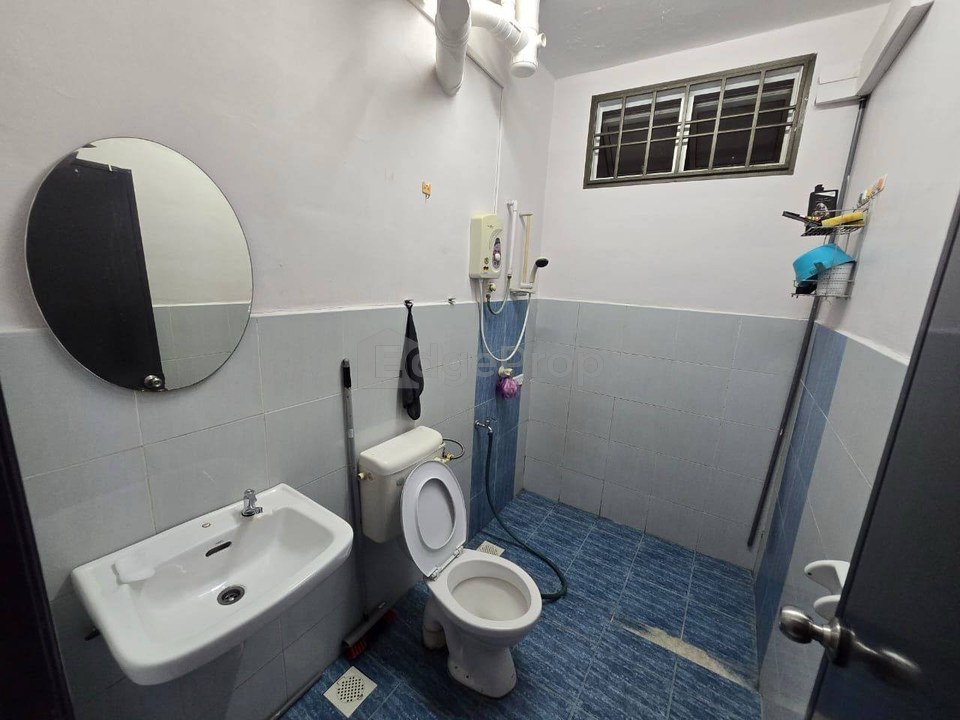 Bukit Indah * Indah Court Apartment, Johor, Bukit Indah