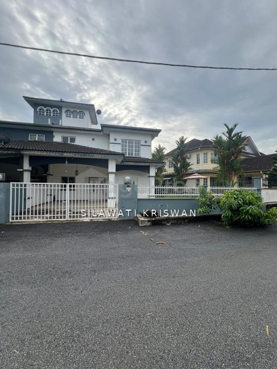 BUKIT ISTANA
