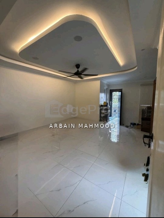 END LOT UNIT | BIG UNIT | TAMAN ROWTER GOMBAK FOR RENT|MORE PARKiNG, Kuala Lumpur, Gombak