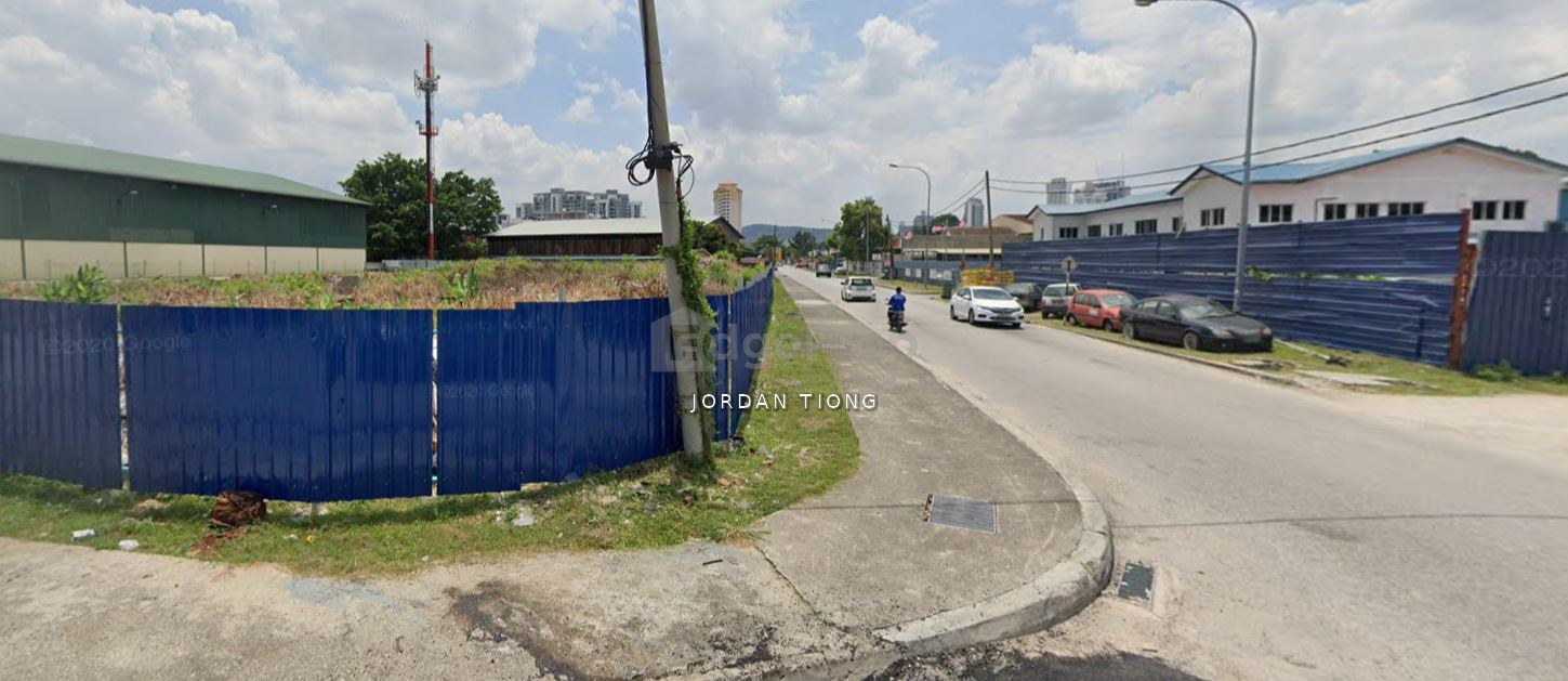 Kampung Sungai Kayu Ara