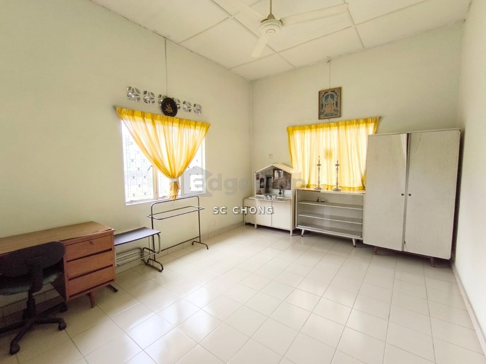 Section 12 Petaling Jaya 1 Storey Bungalow House for SALE, Selangor, Petaling Jaya