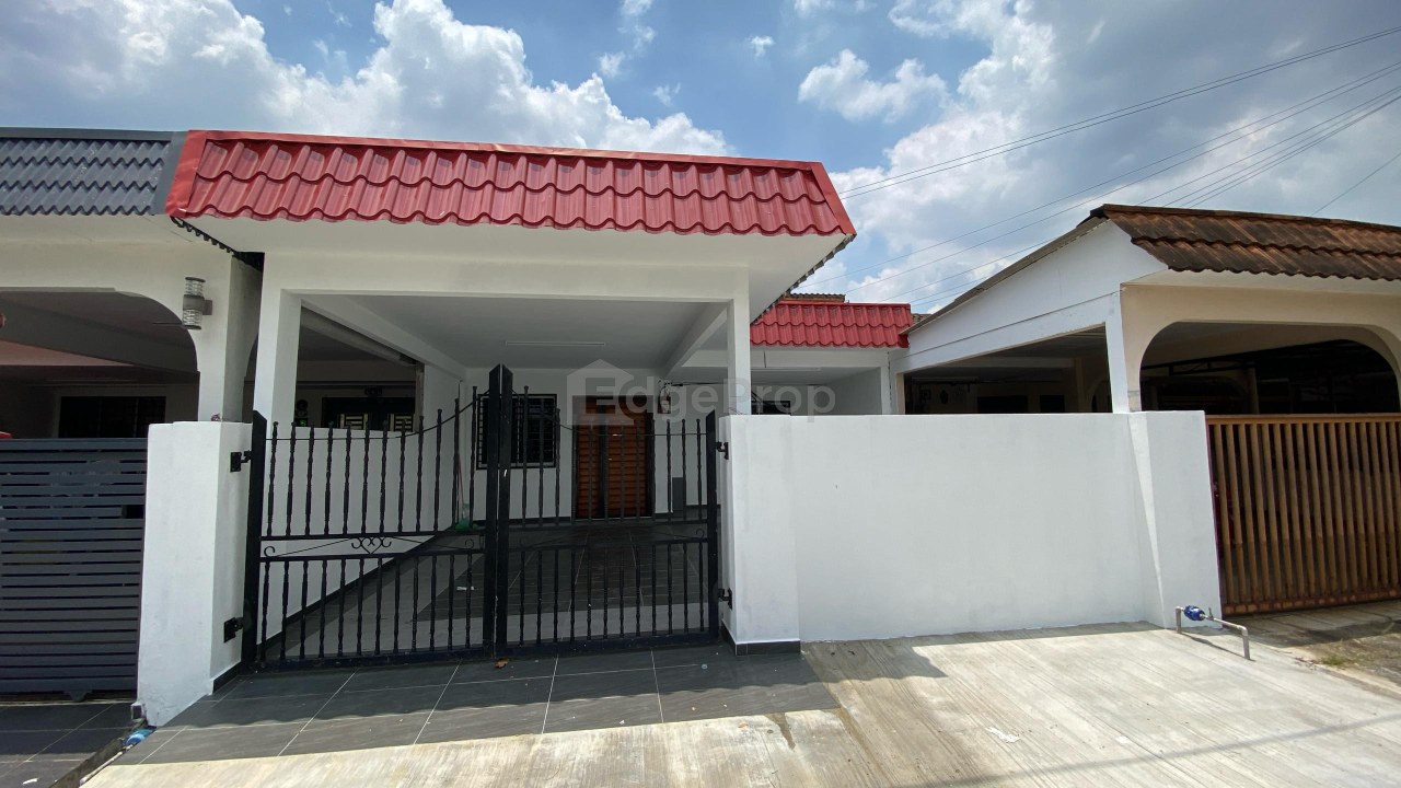 Fully renovated and extended single storey for sale in Taman klang Jaya, Klang, Selangor, Klang