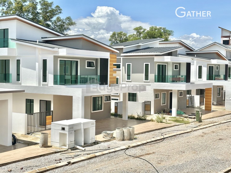A PRESTIGIOUS TIGER LANE ADDRESS,ONLY 6 HOMES REMAIN,NEW FREEHOLD BUNGALOW/SEMI D WITH POOL FACILITY SALE, Perak, Ipoh
