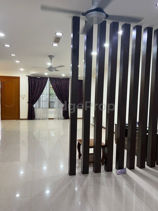 Jalan Selesaria 4
