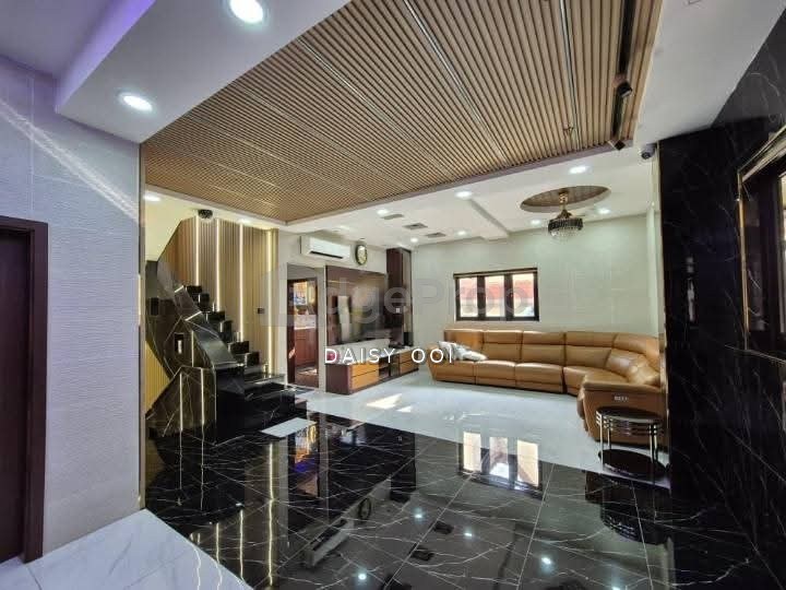Asia Hills 3 Storey Bungalow-Jalan Bukit Gambier-La:3120sf-Bup:Approx 6000sf-Fully Renovated Furnished-10 Car Park-Gelugor , Penang, Bukit Jambul