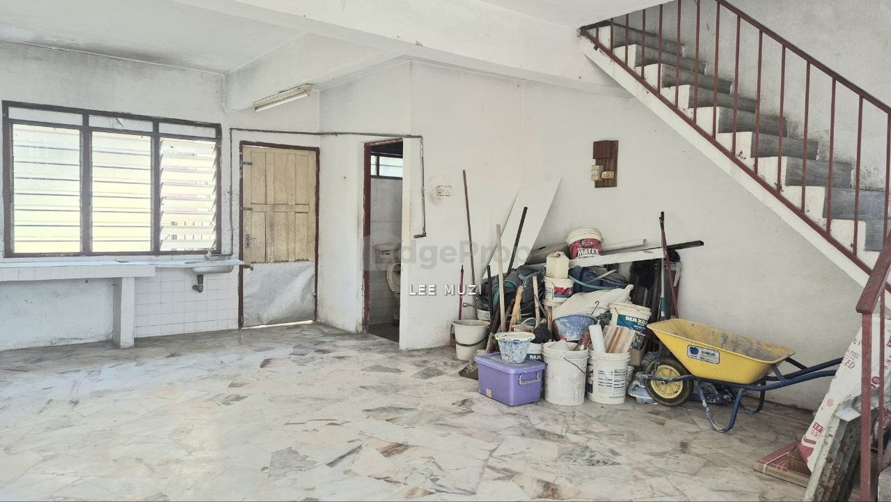 Rumah 2 tingkat below value Batu Gajah Pusing Ipoh lokasi strategik full loan, Perak, Batu Gajah