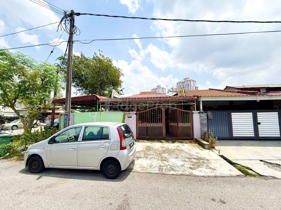 Lorong PJS 10/26 (Manggis) 