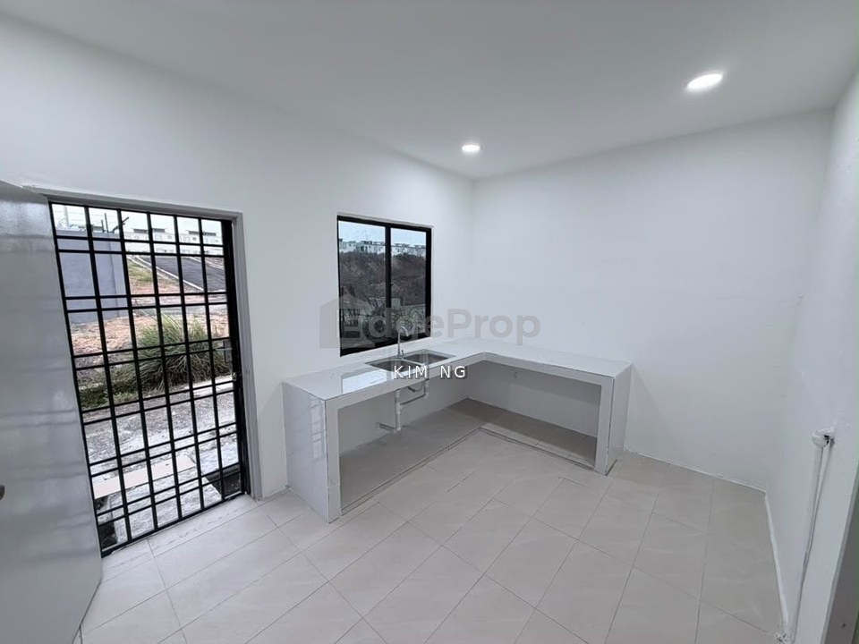 Taman Seri Bertam Yong Peng Unblock Unit Awning Plaster Ceiling