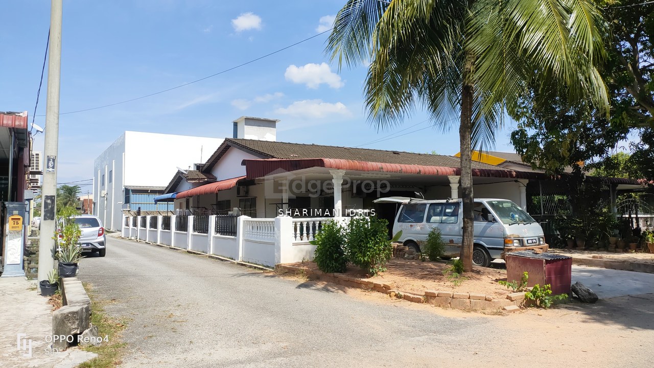 Parit Buntar Endlot Semi Detached Single Storey