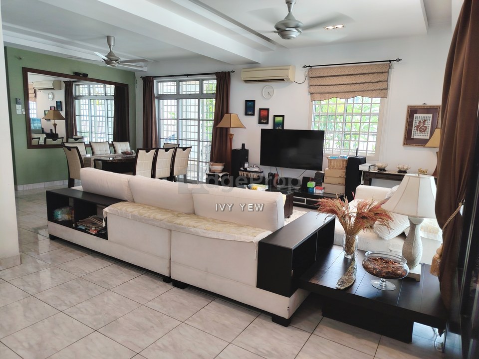🌼2½ sty Terrace house@jalan sasa 30@taman gaya🌼, Johor, Ulu Tiram