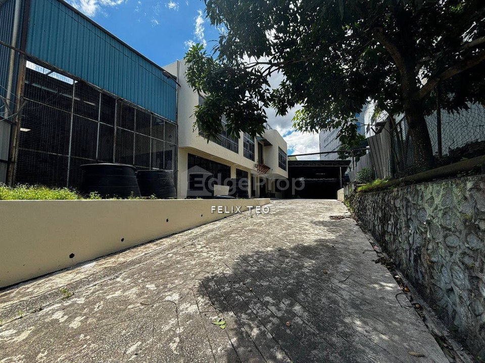 PERINDUSTRIAN JALAN HASIL