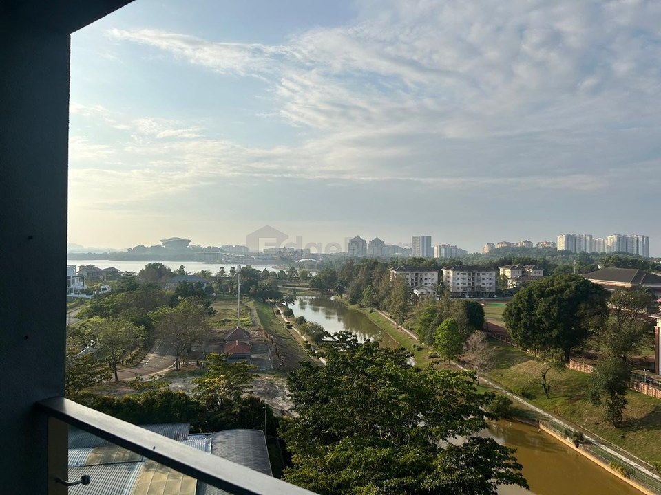 Mirage By The Lake Condominium