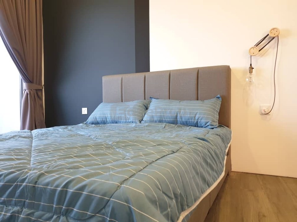 O2 Residence ID design unit 3 room for rent, walking distance to MRT, nearby restaurant and giant hyper market, Selangor, Seri Kembangan