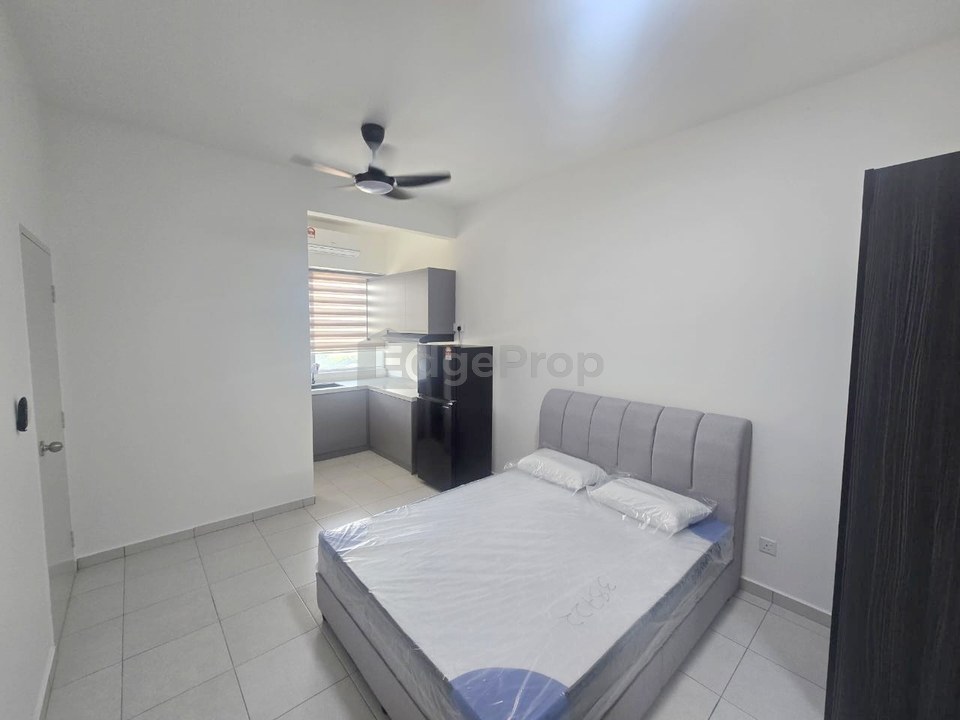 Pixel City Sentral Studio for rent, ready to move in, welcome family, working adult, walking distance to LRT salak selatan, Kuala Lumpur, Salak Selatan