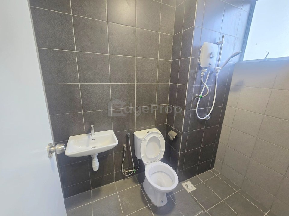 Pixel City Sentral Studio for rent, ready to move in, welcome family, working adult, walking distance to LRT salak selatan, Kuala Lumpur, Salak Selatan