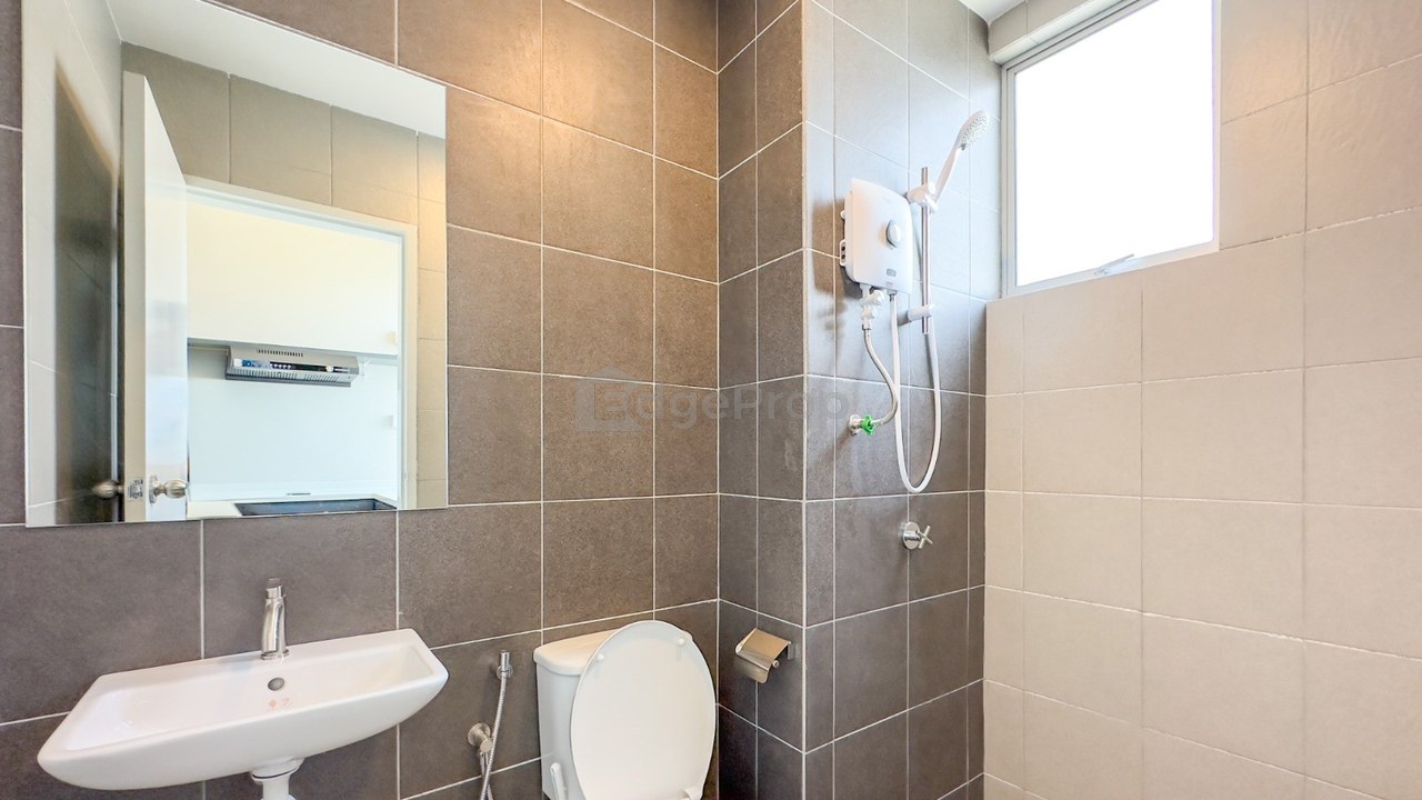 Pixel City Sentral Studio for rent, ready to move in, welcome family, working adult, Walking distance to LRT Salak Selatan Station, Kuala Lumpur, Salak Selatan