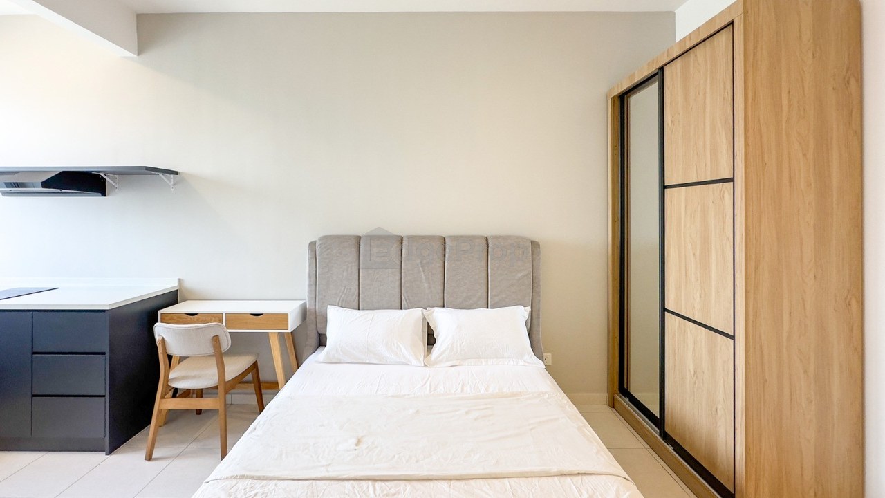 Pixel City Sentral Studio for rent, ready to move in, welcome family, working adult, Walking distance to LRT Salak Selatan Station, Kuala Lumpur, Salak Selatan