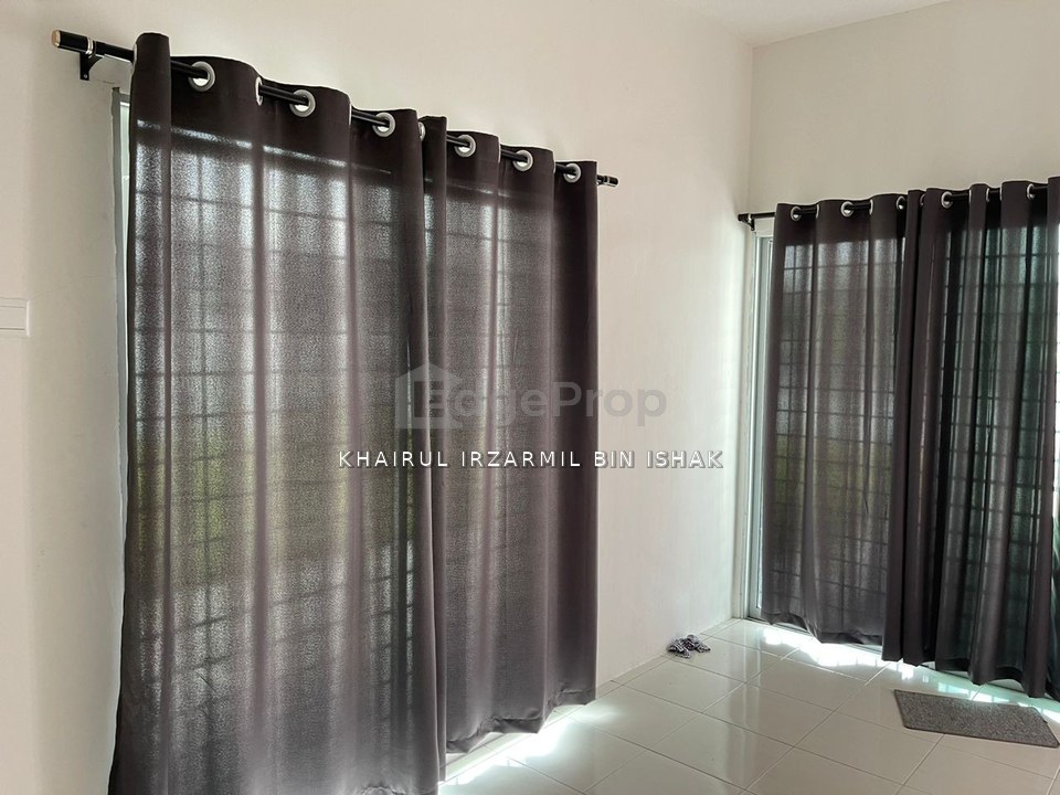 Corner Unit, Taman Saujana Indah, Tapah, Basic Unit, For Rent, Urgent, Perak, Kinta