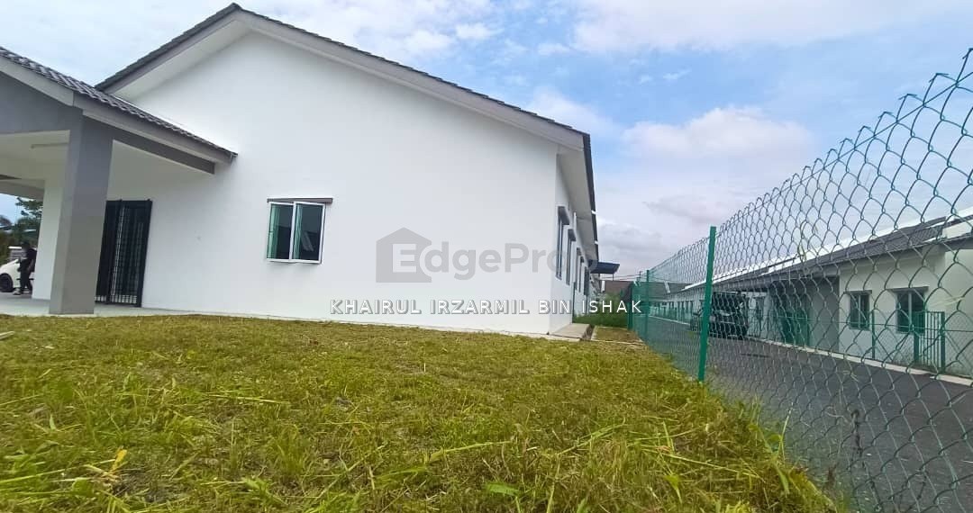 Corner Unit, Taman Saujana Indah, Tapah, Basic Unit, For Rent, Urgent, Perak, Kinta