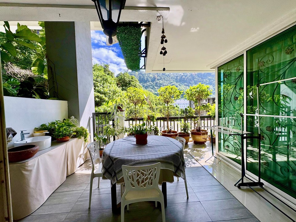 Armanee Terrace