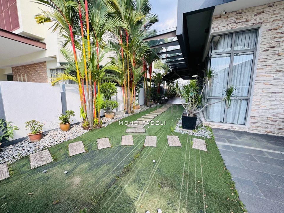 Temasya Anggun Glenmarie Double Storey Semi D Partly Furnished For Sale, Selangor, Glenmarie