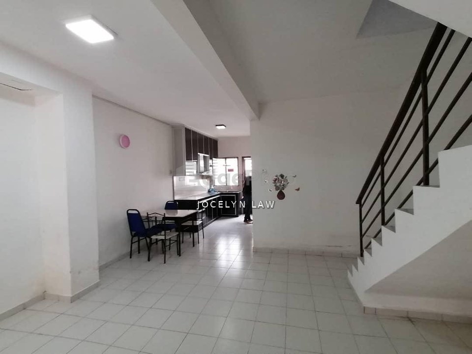 2 Storey House with partially furnished @ Taman Scientex, Pasir Gudang, Johor, Pasir Gudang