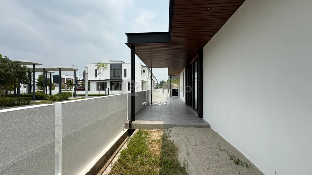 Brand new 2 storey link @ cloville, Selangor, Kajang