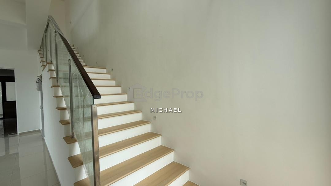 Brand new 2 storey link @ cloville, Selangor, Kajang