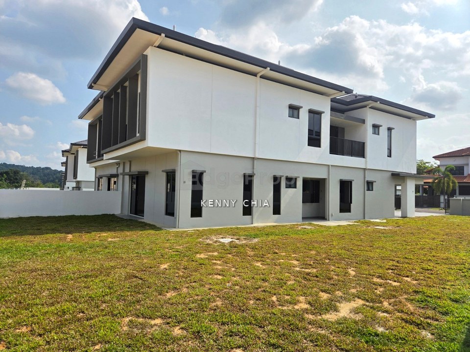 Corner with Land Semi D Double Storey Anggun Villa 1 BK 8 Bandar Kinrara , Selangor, Bandar Kinrara Puchong
