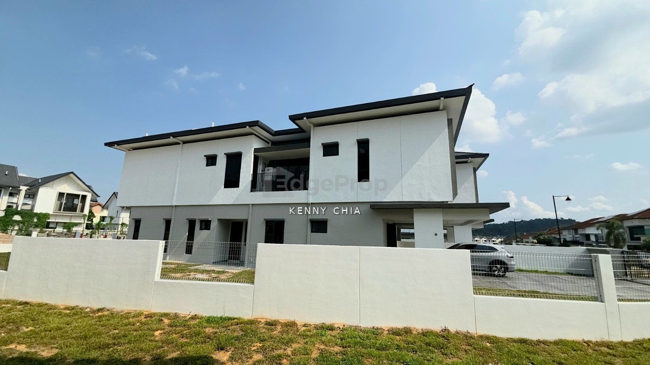 Corner with Land Semi D Double Storey Anggun Villa 1 BK 8 Bandar Kinrara , Selangor, Bandar Kinrara Puchong
