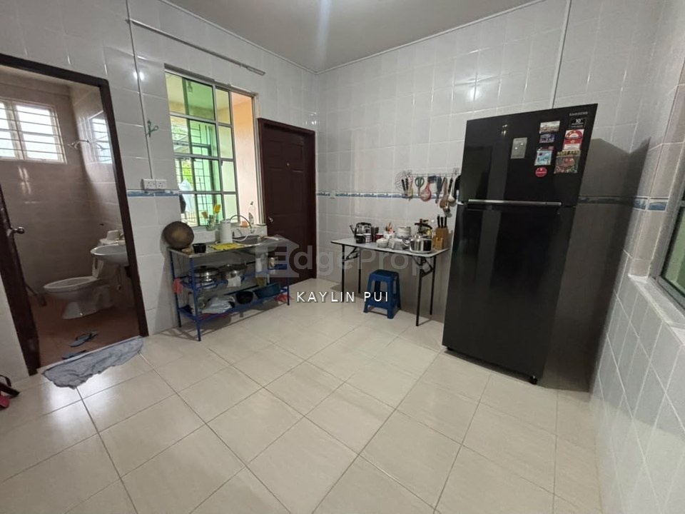 Double Storey Intermediate at Stapok Batu Kawa for rent, Sarawak, Kuching