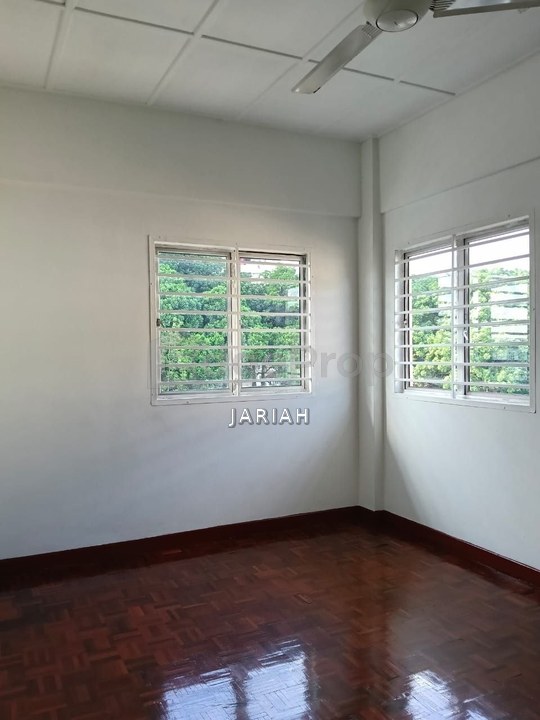 Vista Seri Putra