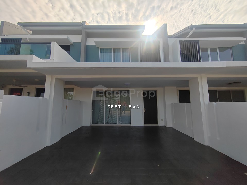 Garland Residence 2,Kota Emerald