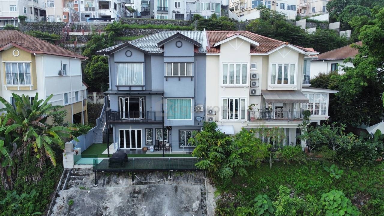 2 & Half Storey Semi D House, De Puncak Ukay Taman Ukay Perdana, Selangor, Ampang