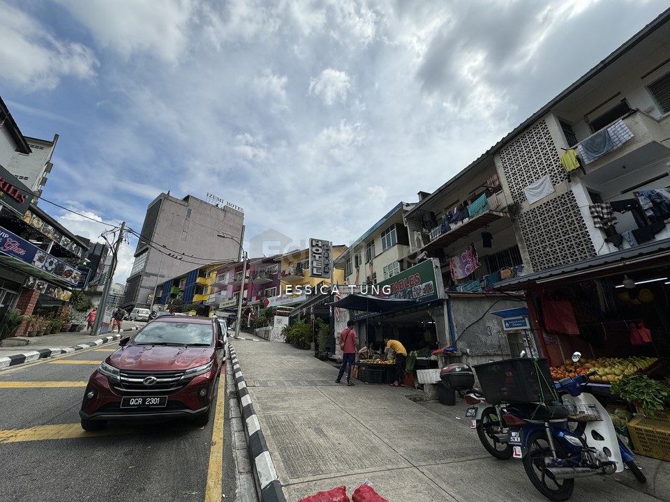 Jalan Berangan Shop House