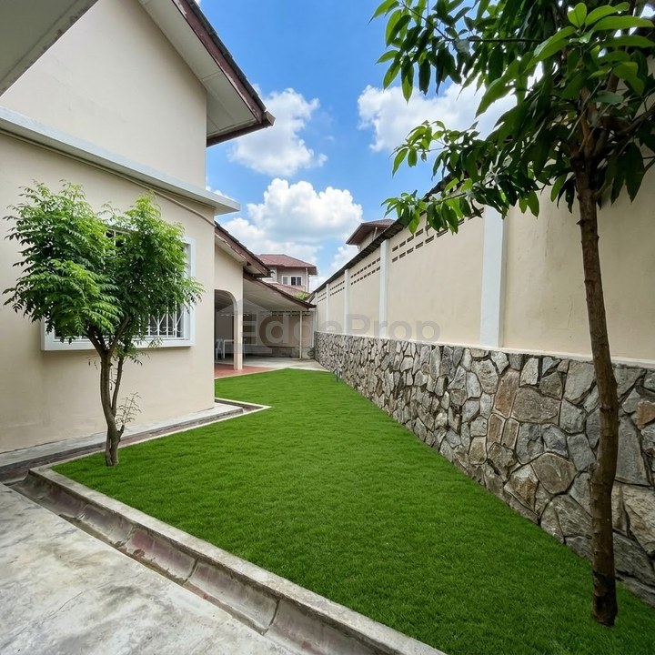 SS1 Kampung Tunku Double Storey Bungalow for Sale, Selangor, Petaling Jaya