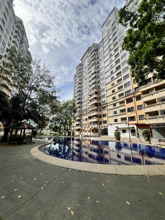 Vista Millennium Condominiums